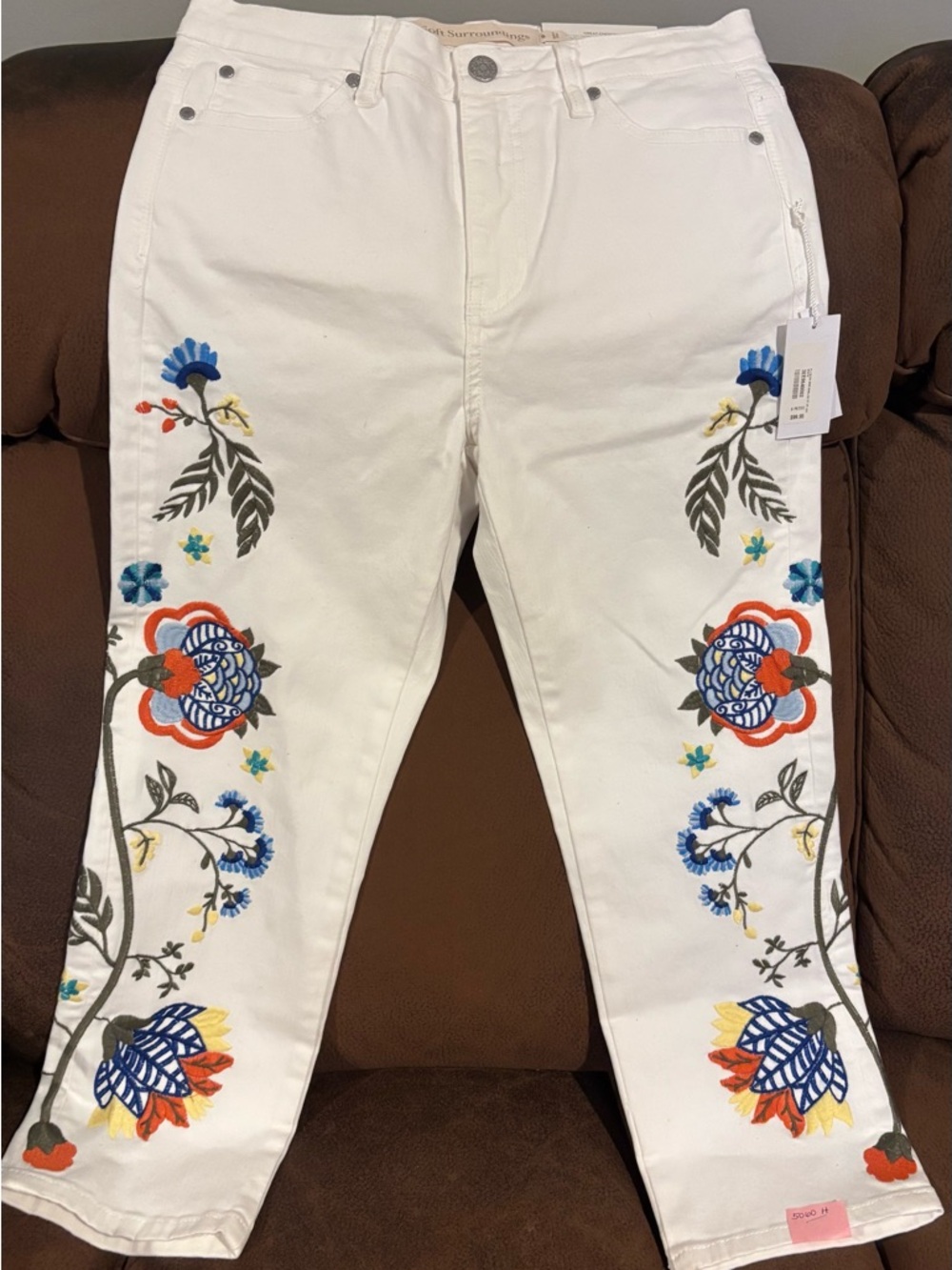 Soft Surroundings White Cropped Jeans with Multicolor Floral Embroidery